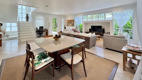 Baleia, rental, 4 suites, pool, barbecue, high standard