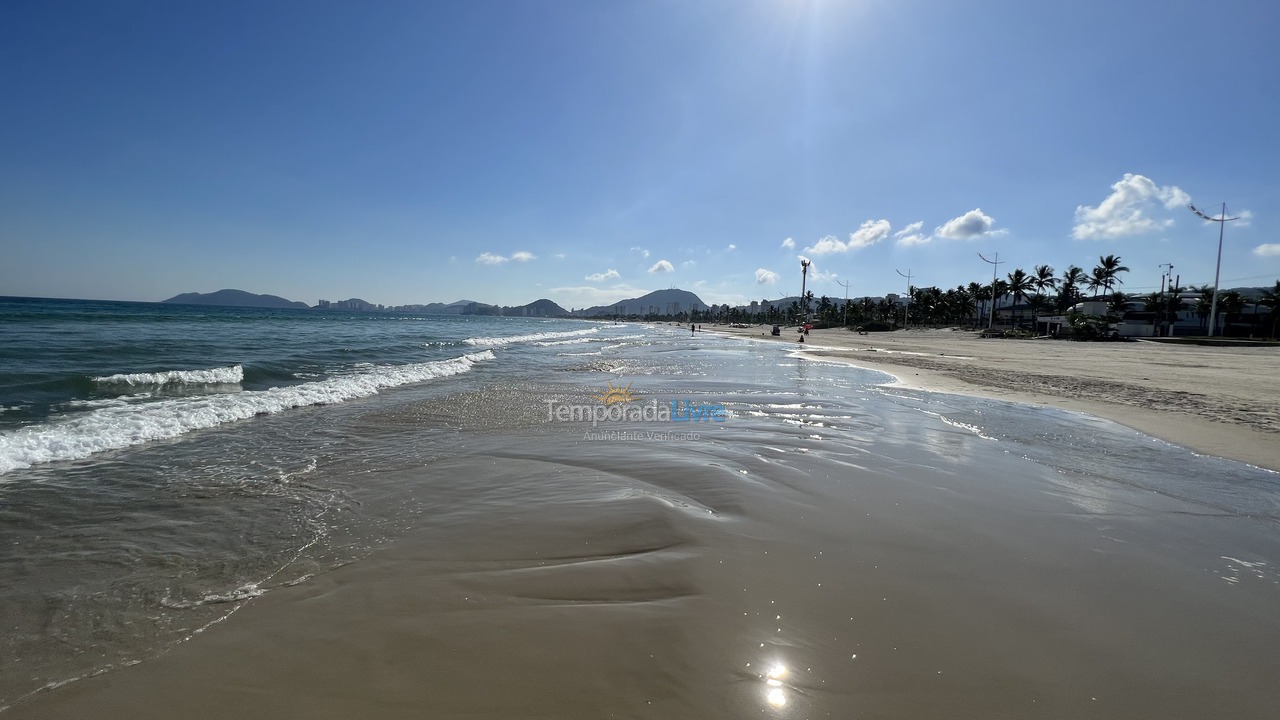 Casa para aluguel de temporada em Guarujá (Enseada)