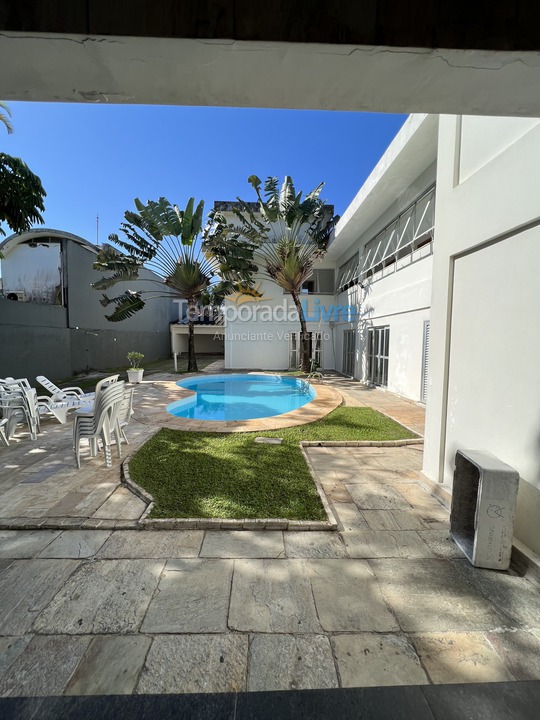 Casa para aluguel de temporada em Guarujá (Enseada)