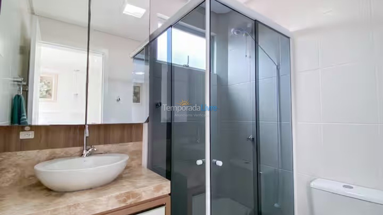 Apartamento para aluguel de temporada em Governador Celso Ramos (Palmas)