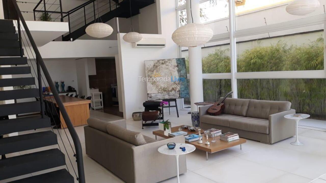 Casa para alquiler de vacaciones em São Sebastião (Barra do Una)