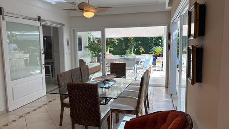 Baleia, 4 suites, 10 personas, piscina privada, instalaciones de ocio completas