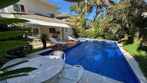 Casa para alugar em São Sebastião - Praia da Baleia