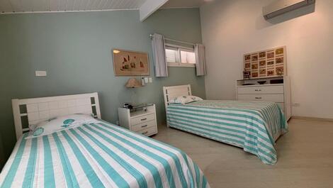 Baleia, 4 suites, 10 personas, piscina privada, instalaciones de ocio completas