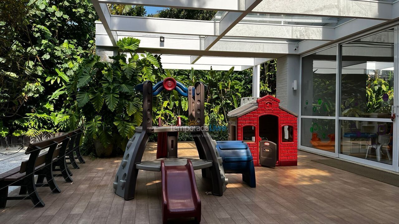 Casa para alquiler de vacaciones em São Sebastião (Praia da Baleia)