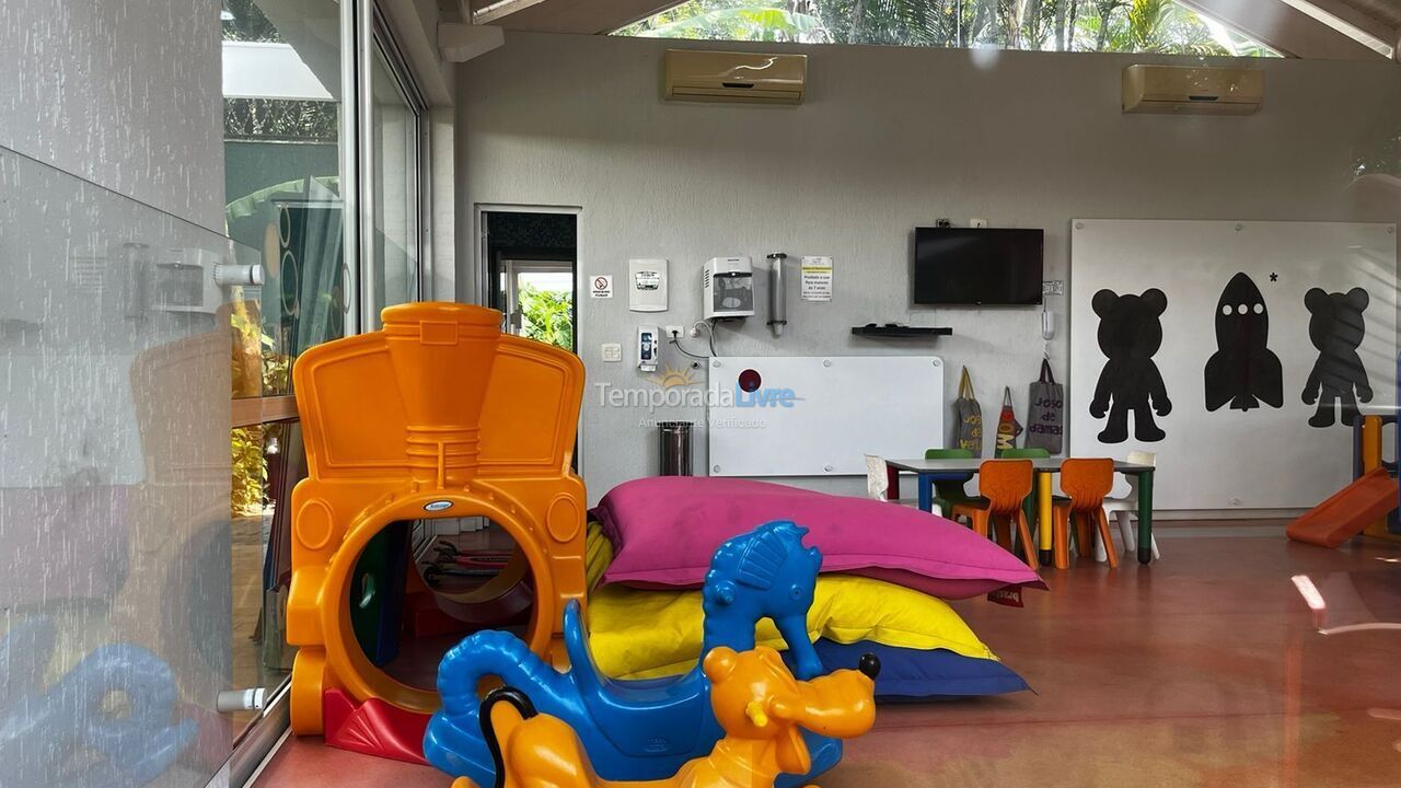 Casa para alquiler de vacaciones em São Sebastião (Praia da Baleia)