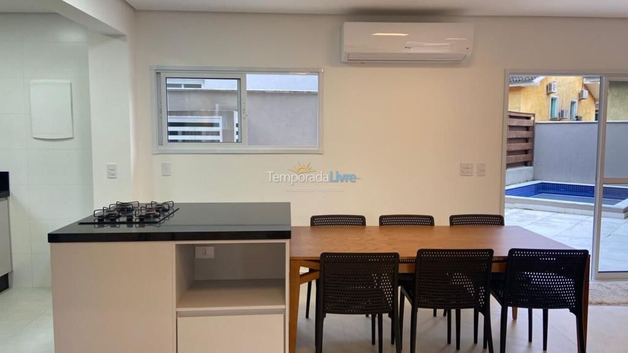Casa para alquiler de vacaciones em São Sebastião (Camburi)
