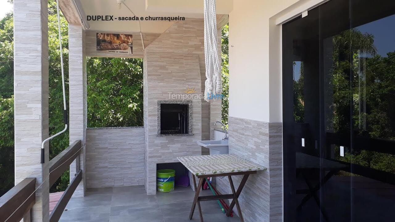 Apartamento para aluguel de temporada em Itapoá (Balneário Rio Gracioso)