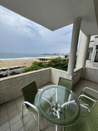 Apartment with a total view of Copacabana Beach