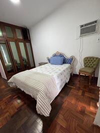 Apartment with a total view of Copacabana Beach