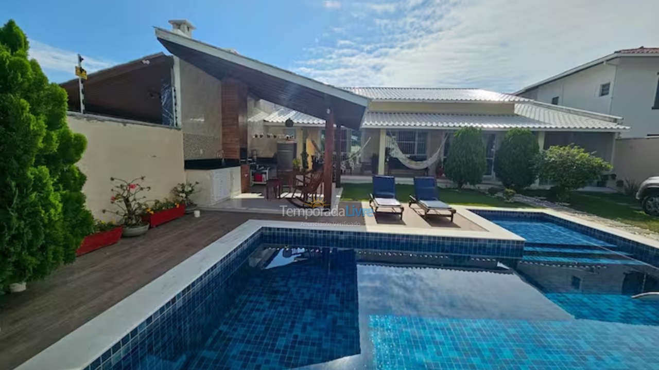 Casa para aluguel de temporada em Lauro de Freitas (Vilas do Atlantico)