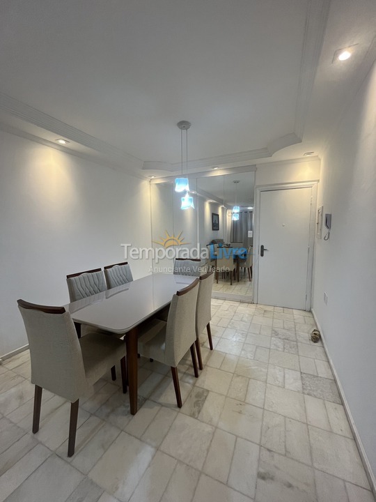 Apartamento para aluguel de temporada em Guarujá (Pitangueiras)