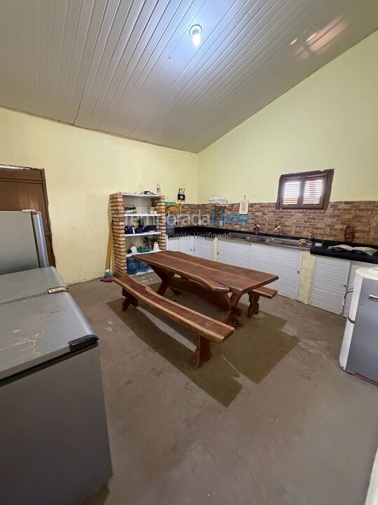 Casa para aluguel de temporada em Beberibe (Morro Branco)