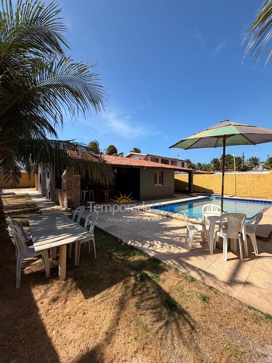 Casa para aluguel de temporada em Beberibe (Morro Branco)