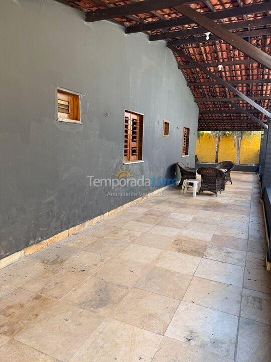 Casa para aluguel de temporada em Beberibe (Morro Branco)