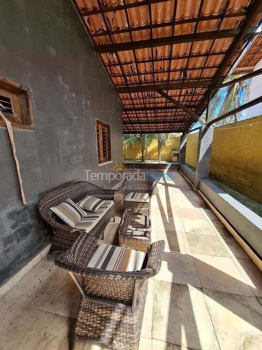 Casa para aluguel de temporada em Beberibe (Morro Branco)