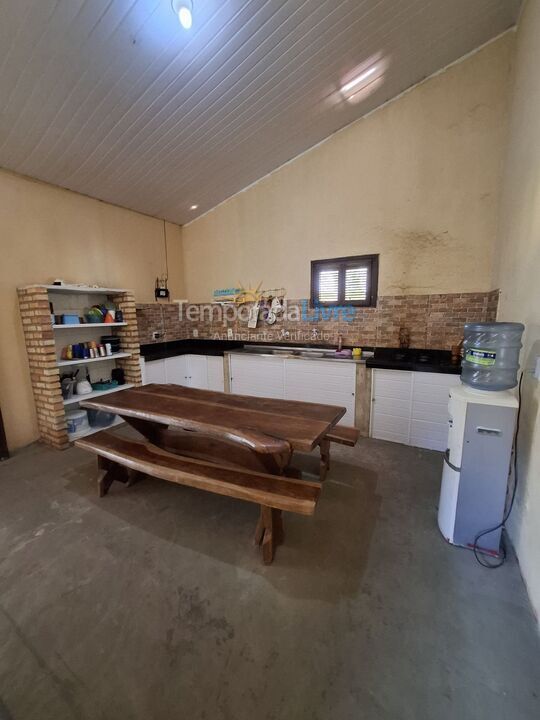 Casa para aluguel de temporada em Beberibe (Morro Branco)