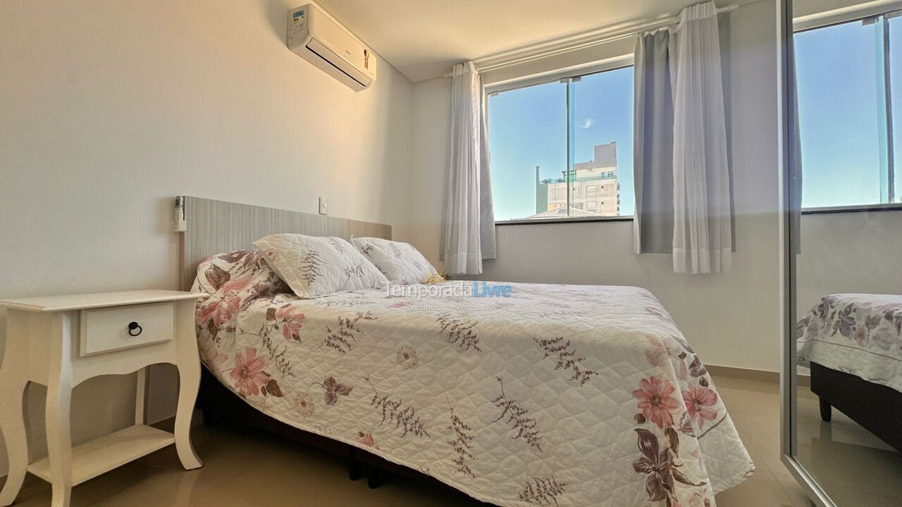 Apartment for vacation rental in Bombinhas (Praia de Bombas)