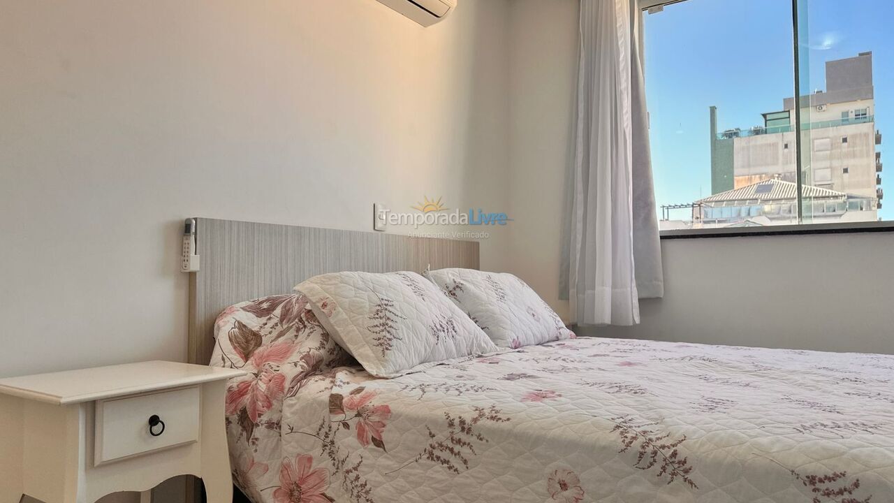 Apartment for vacation rental in Bombinhas (Praia de Bombas)