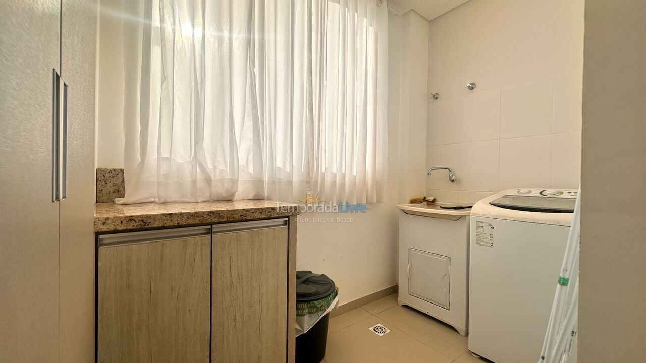 Apartment for vacation rental in Bombinhas (Praia de Bombas)