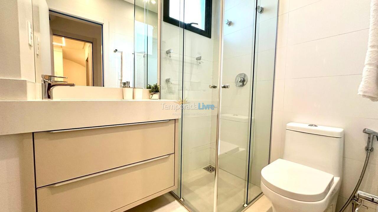 Apartment for vacation rental in Bombinhas (Praia de Bombas)