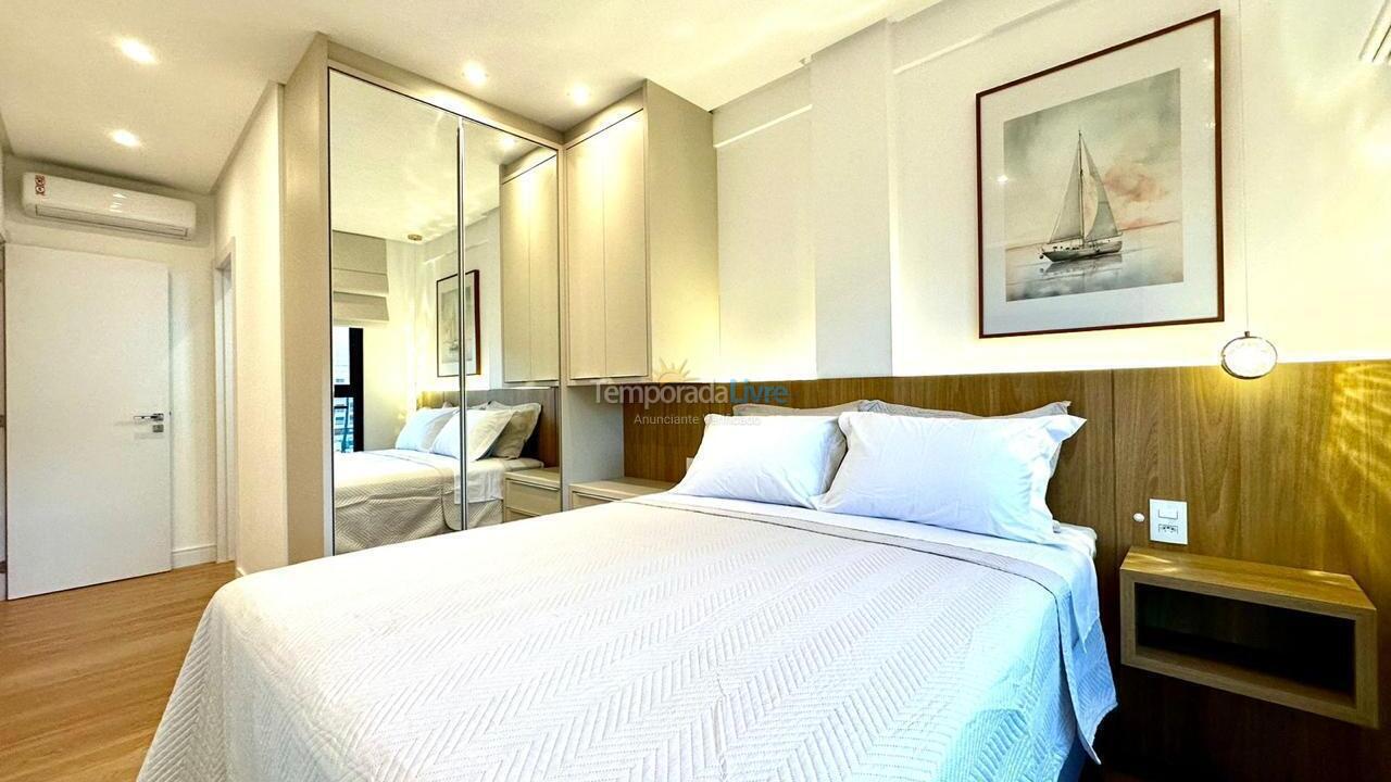 Apartment for vacation rental in Bombinhas (Praia de Bombas)