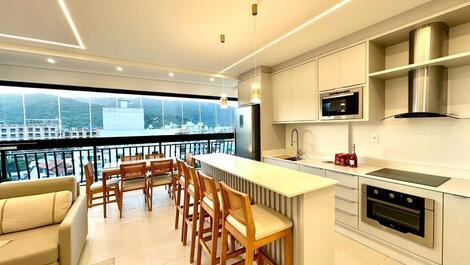 Excellent high-end apartment in Bombas for 5 people