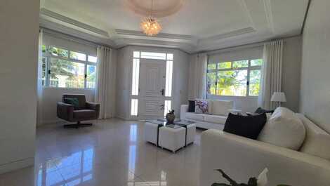 ALQUILER DE TEMPORADA: JURERÊ, 4 HABITACIONES, A 450 METROS DE LA PLAYA