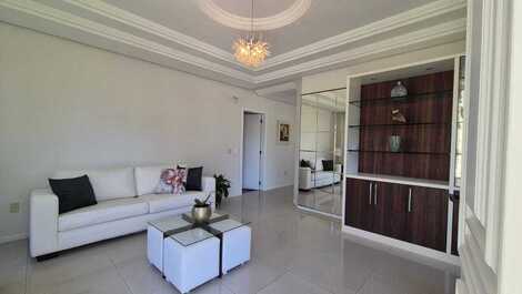 ALQUILER DE TEMPORADA: JURERÊ, 4 HABITACIONES, A 450 METROS DE LA PLAYA