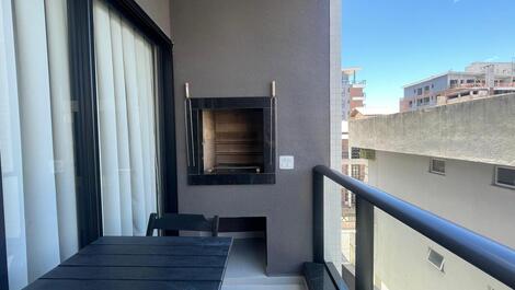 Apartamento para 4 personas con piscina y vistas al mar.