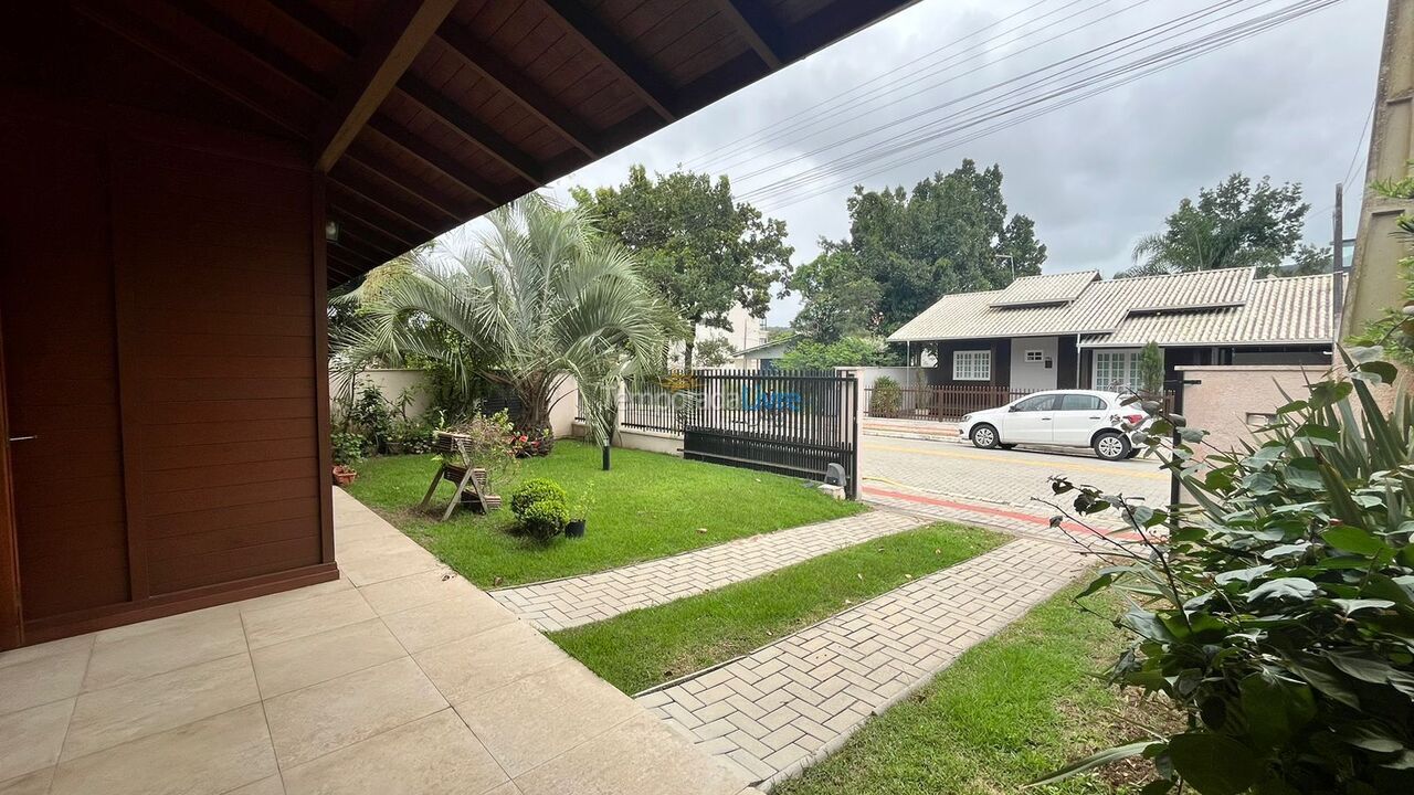 Casa para aluguel de temporada em Bombinhas (Mariscal)