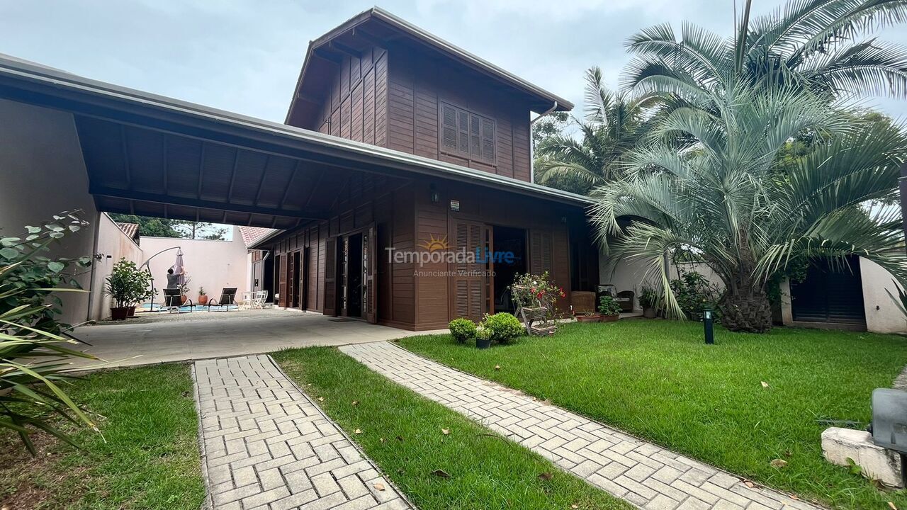 Casa para aluguel de temporada em Bombinhas (Mariscal)