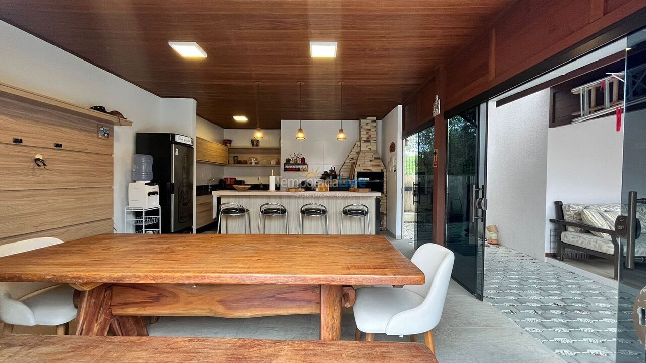 Casa para aluguel de temporada em Bombinhas (Mariscal)