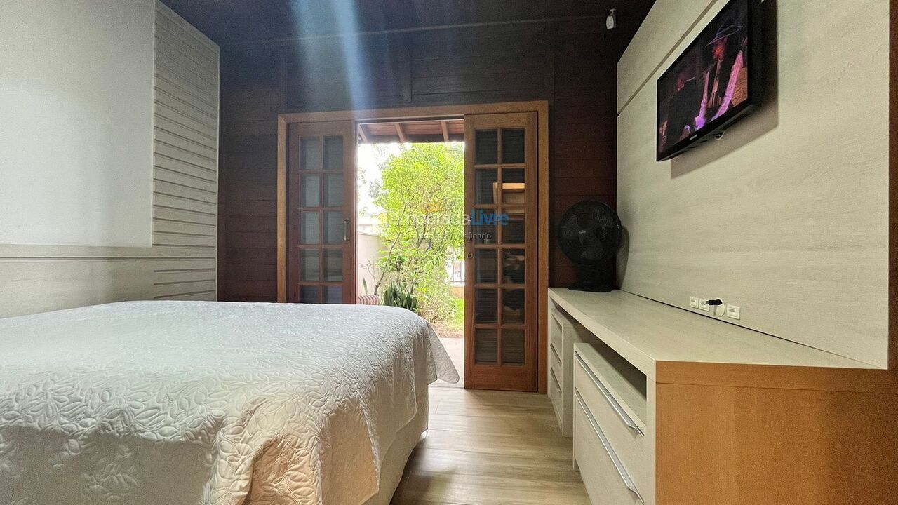 Casa para aluguel de temporada em Bombinhas (Mariscal)