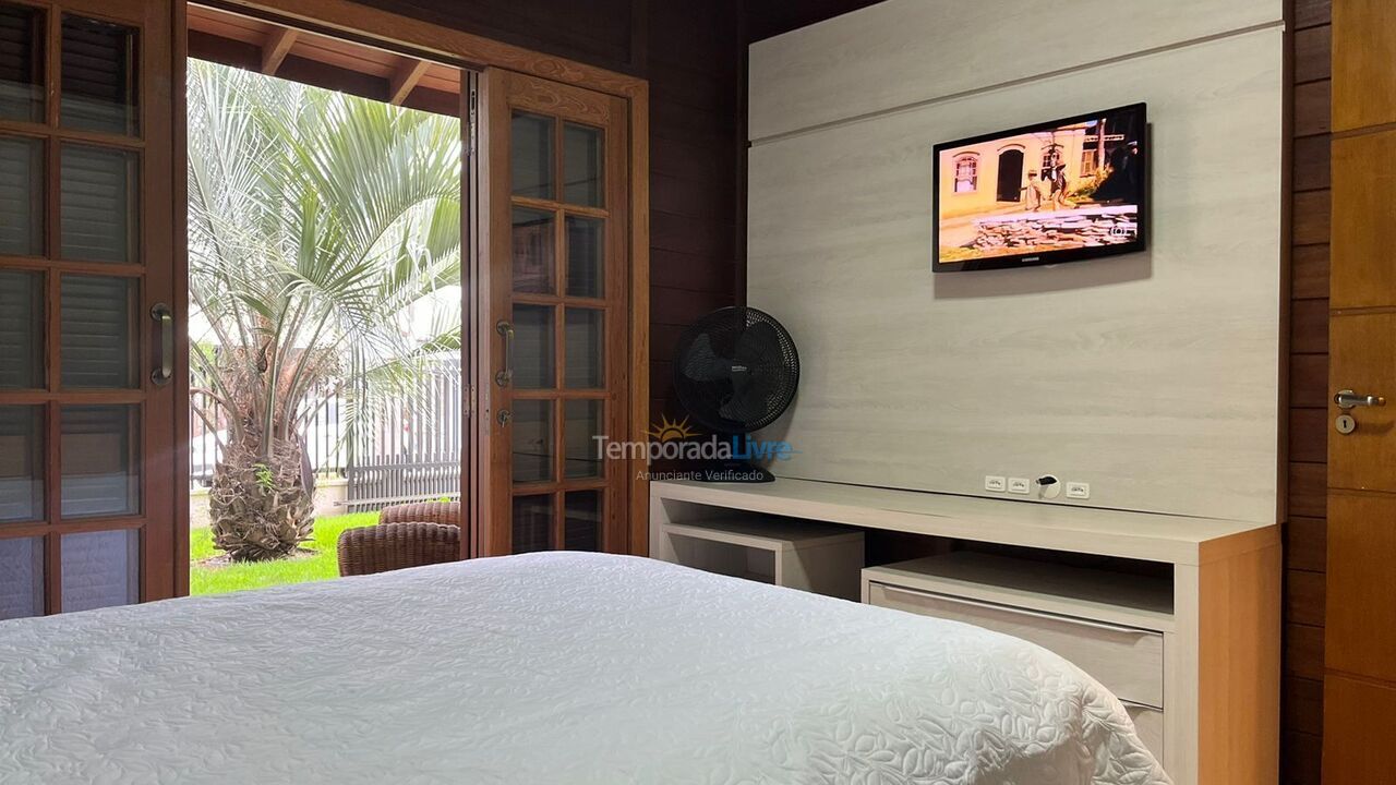 Casa para aluguel de temporada em Bombinhas (Mariscal)