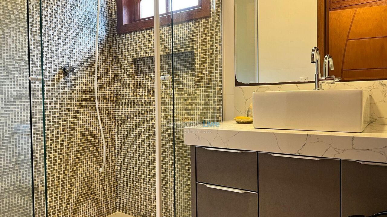 Casa para aluguel de temporada em Bombinhas (Mariscal)