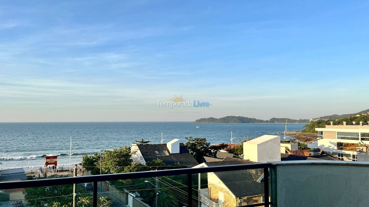 Apartment for vacation rental in Bombinhas (Praia de Bombas)