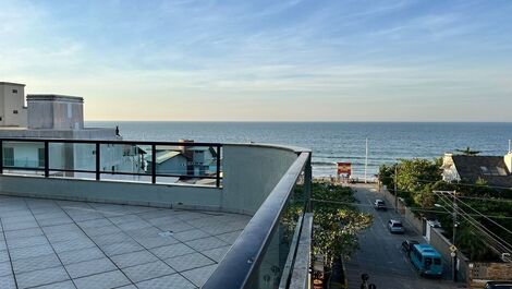 Beautiful penthouse with sea view