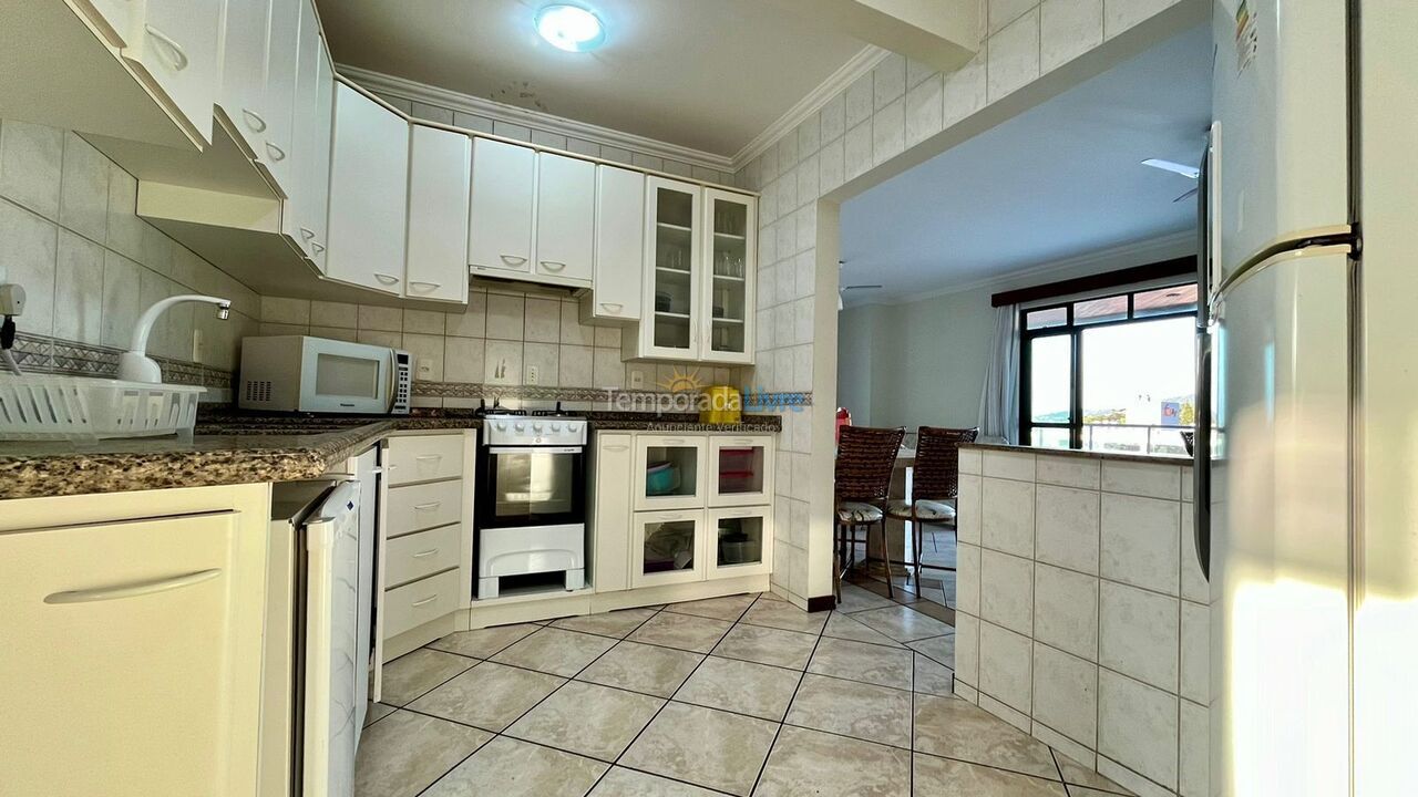 Apartment for vacation rental in Bombinhas (Praia de Bombas)