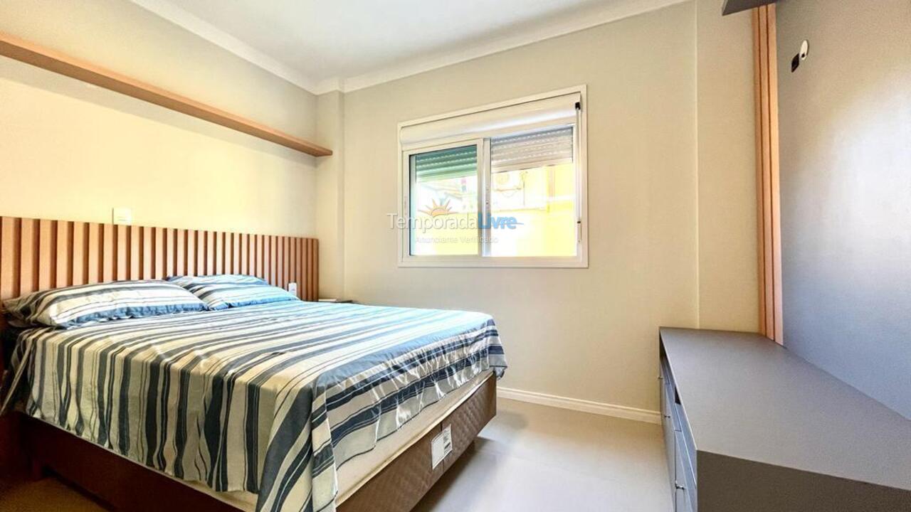 Apartment for vacation rental in Bombinhas (Praia de Bombas)