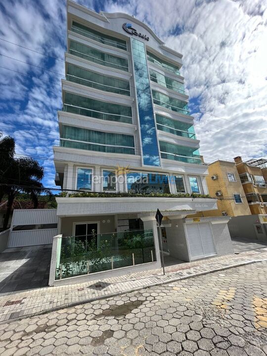Apartment for vacation rental in Bombinhas (Praia de Bombas)