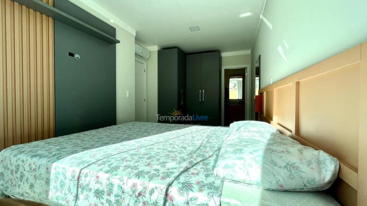 Apartment for vacation rental in Bombinhas (Praia de Bombas)