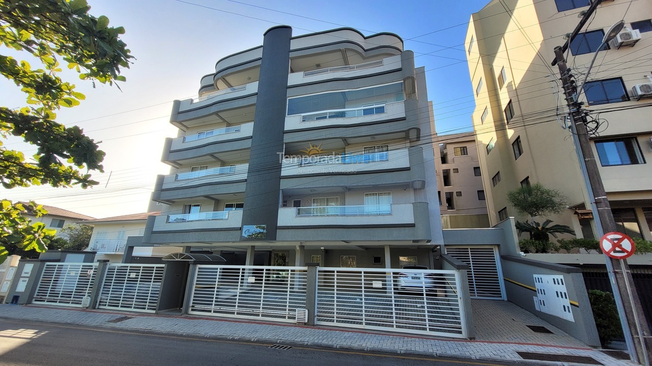 Apartamento para aluguel de temporada em Bombinhas (Praia de Bombas)