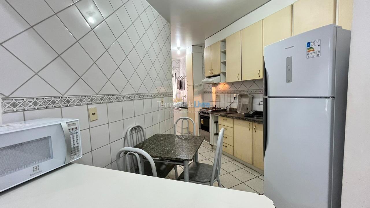 Apartamento para alquiler de vacaciones em Bombinhas (Praia de Bombas)