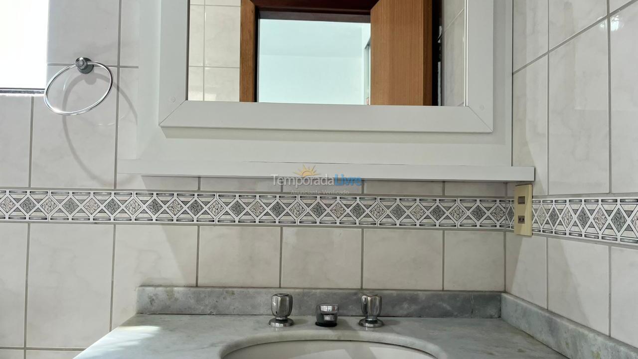 Apartamento para alquiler de vacaciones em Bombinhas (Praia de Bombas)