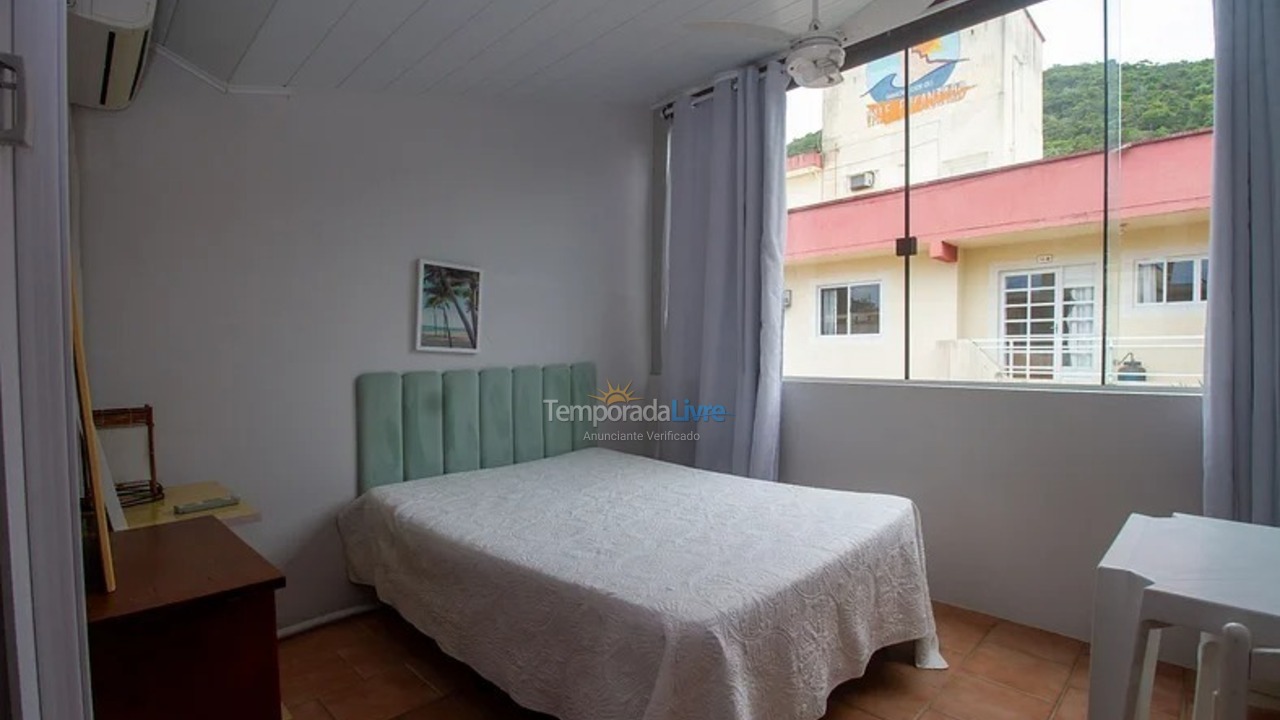 Apartamento para aluguel de temporada em Bombinhas (Praia de Bombas)