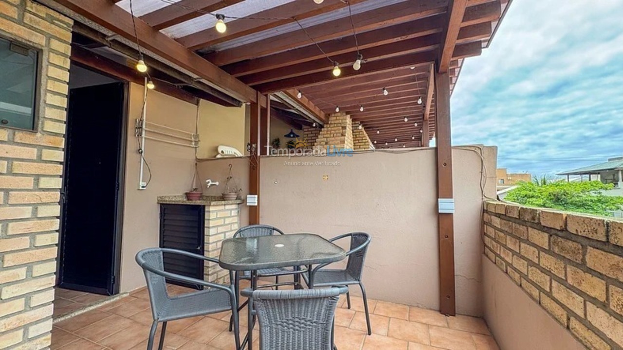 Apartamento para aluguel de temporada em Bombinhas (Praia de Bombas)