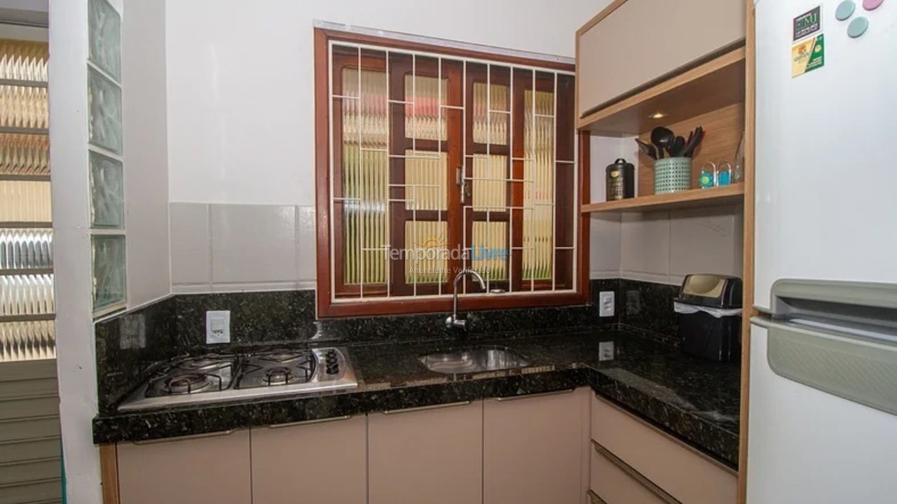 Apartamento para aluguel de temporada em Bombinhas (Praia de Bombas)