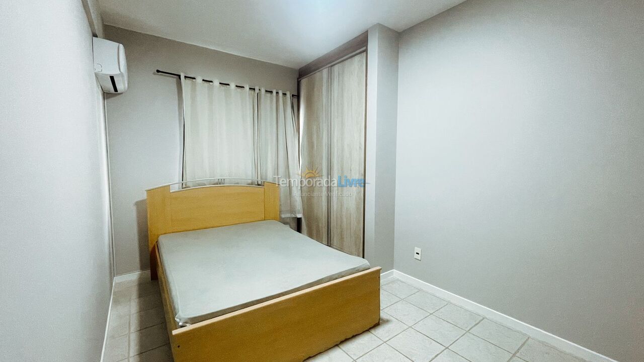 Apartment for vacation rental in Bombinhas (Praia de Bombas)