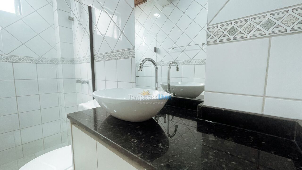 Apartment for vacation rental in Bombinhas (Praia de Bombas)